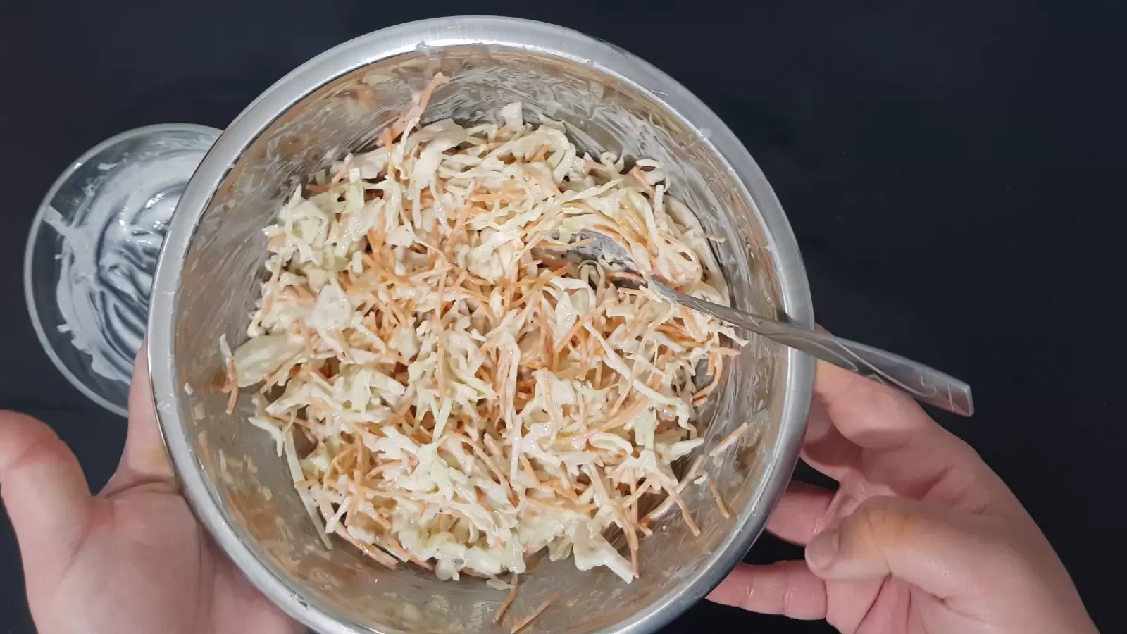 Easy and quick coleslaw salad recipe