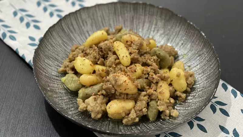 gnocchi bolognese