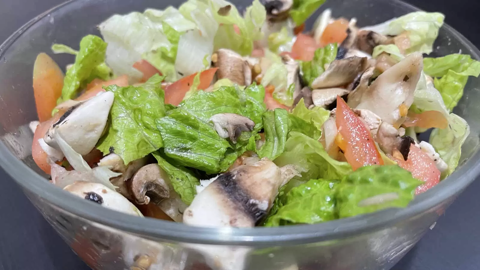 Lettuce tomato mushroom salad recipe in a bowl