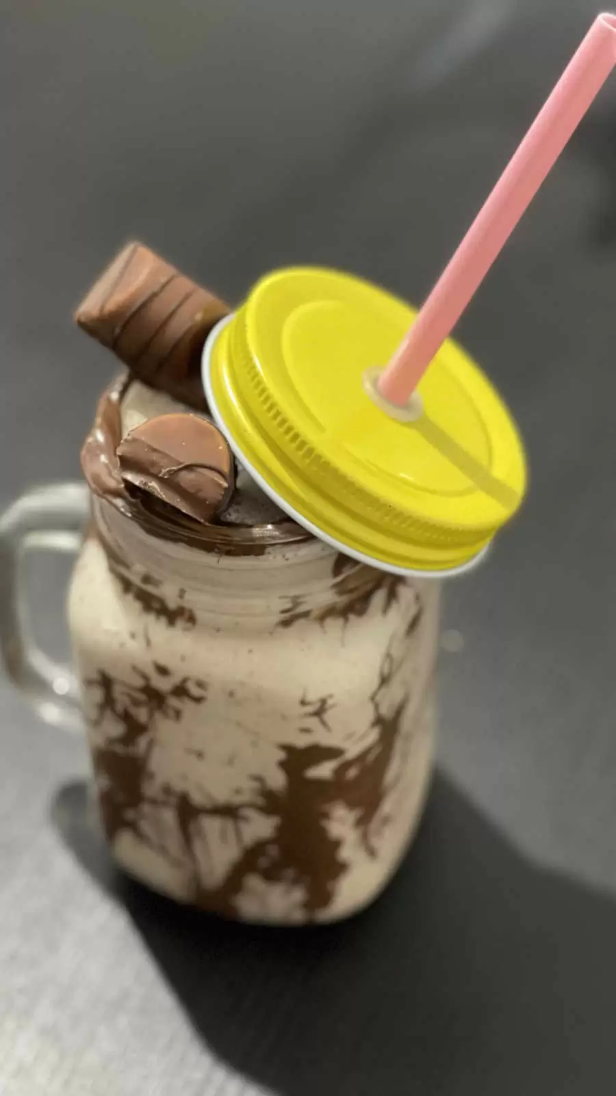 Milkshake Hersheys and Nutella in a glass