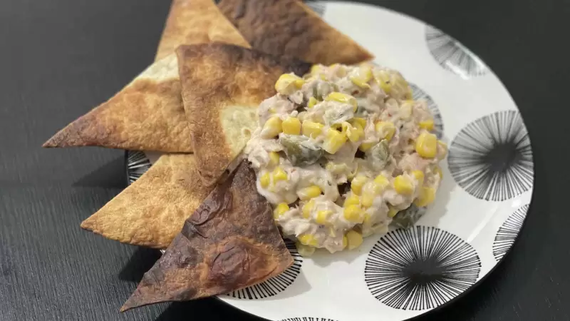 tuna corn and mayonnaise salad