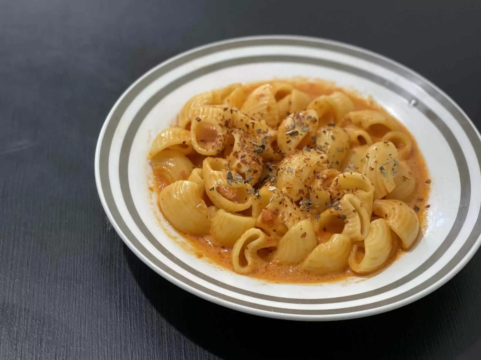 Tasty creamy tomato pasta